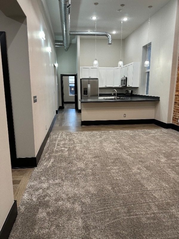 Building Photo - 430-432 Main St