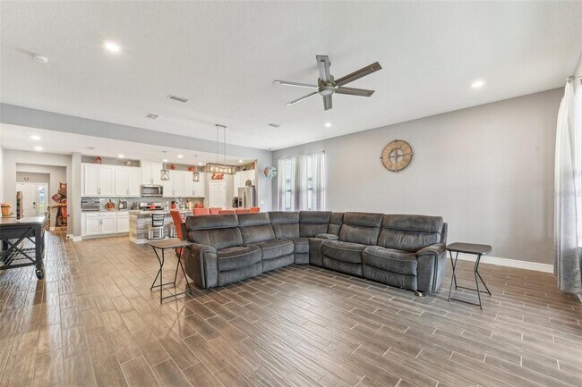 Building Photo - 6028 Milestone Dr