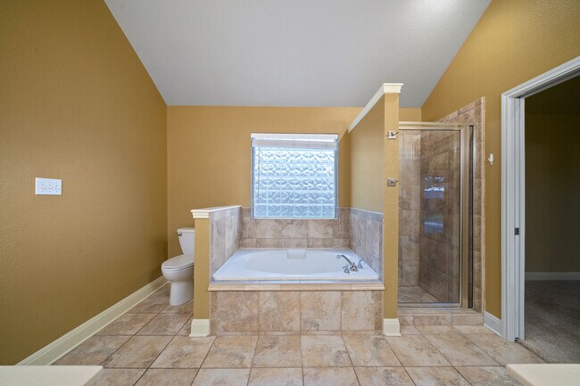 Building Photo - 1214 Sugar Land Dr