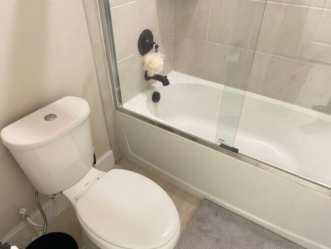 Building Photo - Beautiful 4 Bedroom Home in Amazing Wesley...