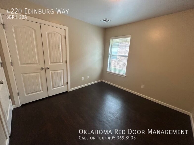 Building Photo - 4220 Edinburg Way