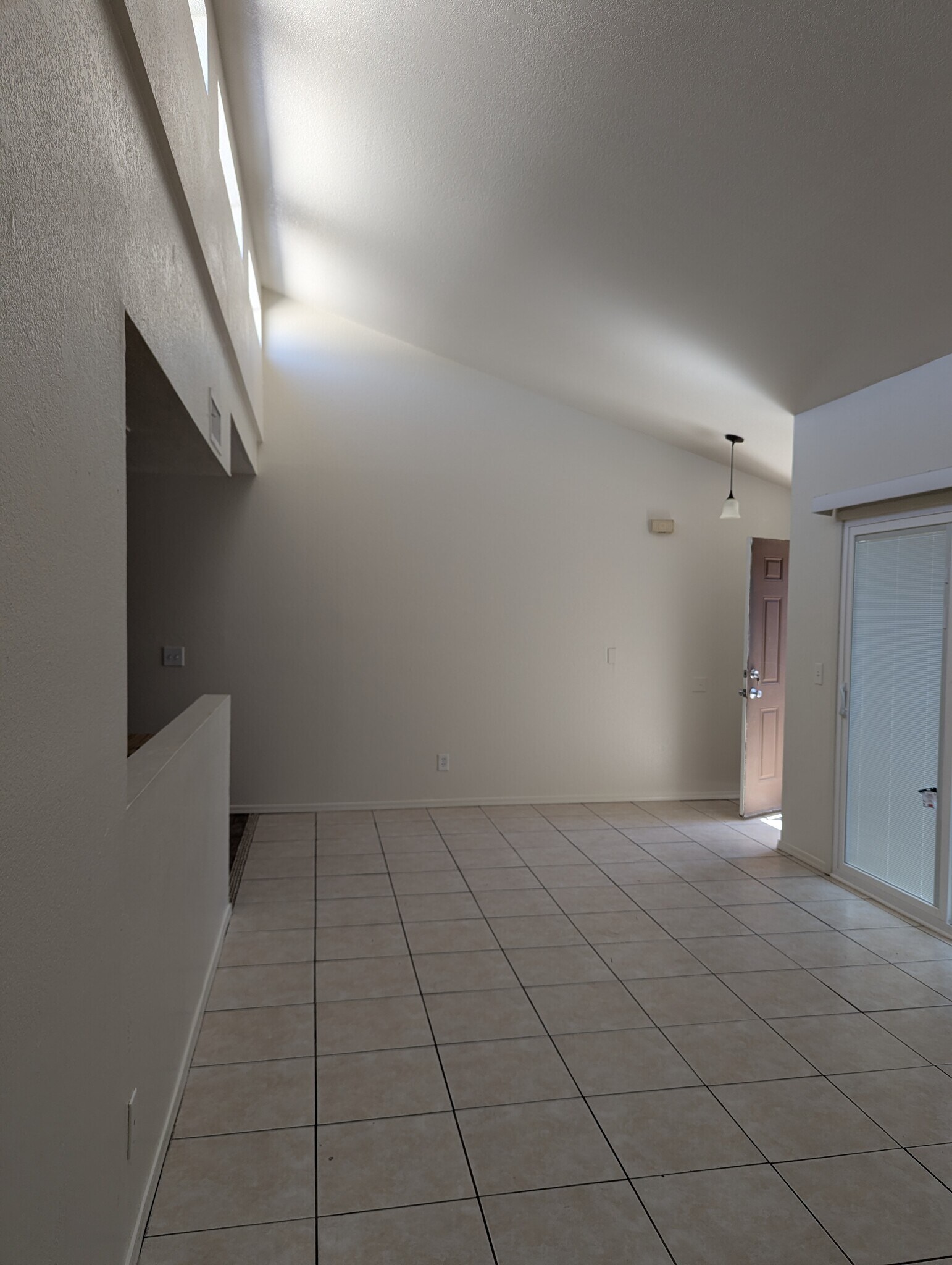 Building Photo - 1477 E 27th Ave