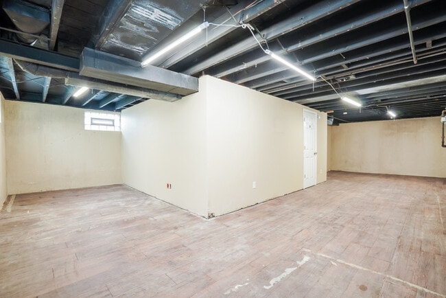 Building Photo - Fantastic 3bd/1ba home! Let yourself in!