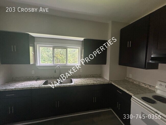 Building Photo - 203 Crosby St