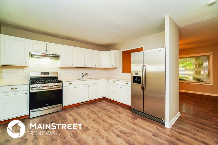 Building Photo - 200 Crestview Dr