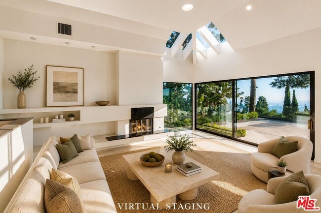 Building Photo - 7940 Vulcan Dr