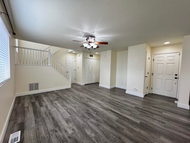 Building Photo - 1832 Riverwalk Pkwy