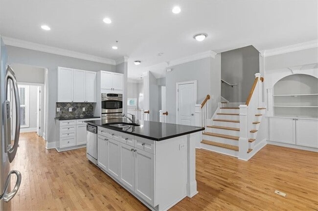 Building Photo - 1664 Mosaic Way