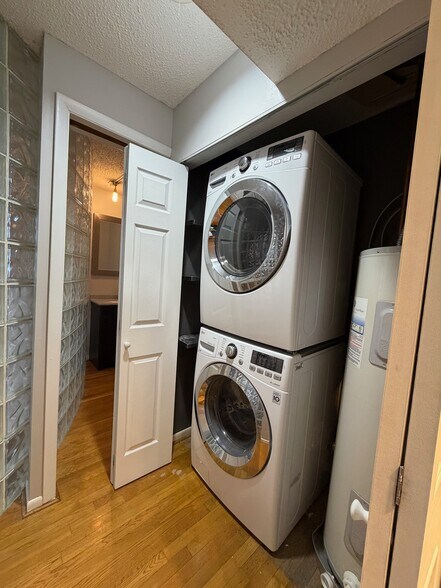 Building Photo - 1091 Harrison Ave