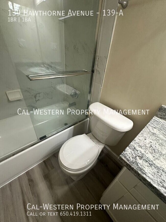 Building Photo - 139 Hawthorne Ave