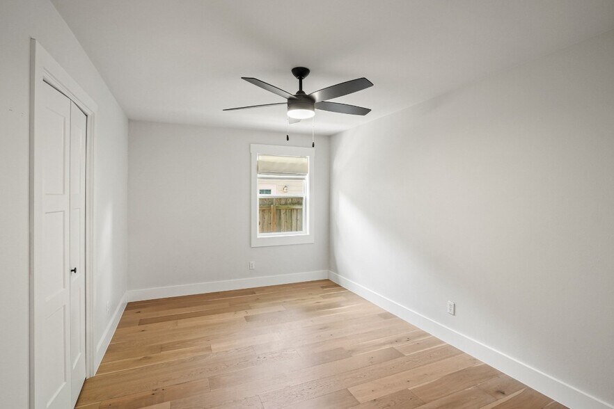 Building Photo - 8138 Forest Mesa Dr