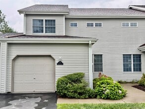 Building Photo - 73 Sandalwood Ln