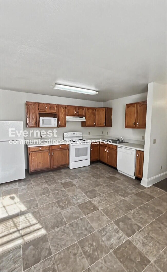 Building Photo - 1311 E 31st St