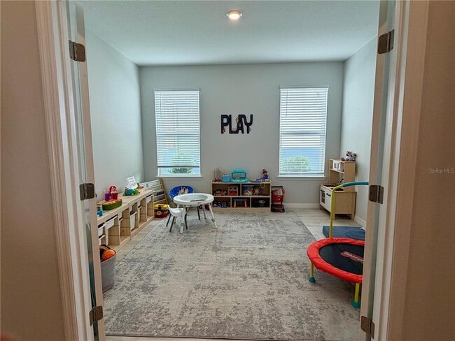 Building Photo - 2679 Ridgetop Ln