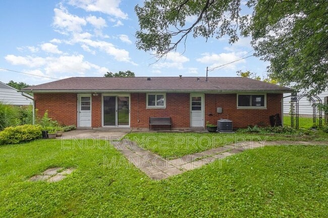 Building Photo - 455 Rockford Dr