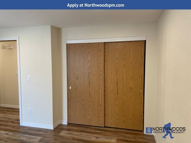 Building Photo - Gorgeous Newly Update 3 Bedroom 2 Bath Home in Friendly Central Point