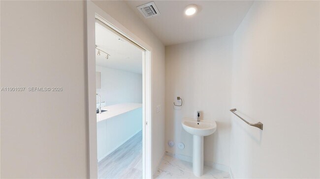 Building Photo - 2555 NE 193rd St