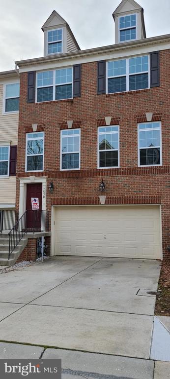 Building Photo - 7538 Stonehouse Run Dr