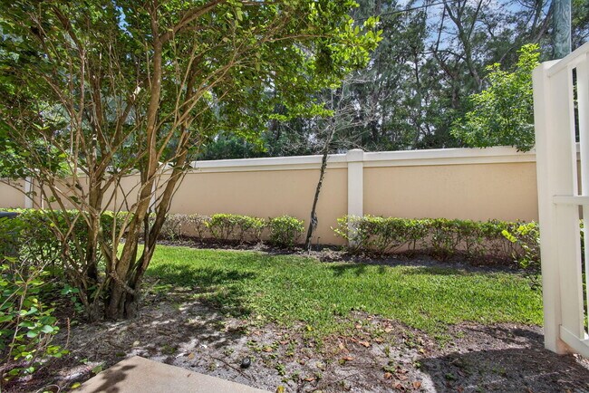 Building Photo - 3770 N Jog Rd