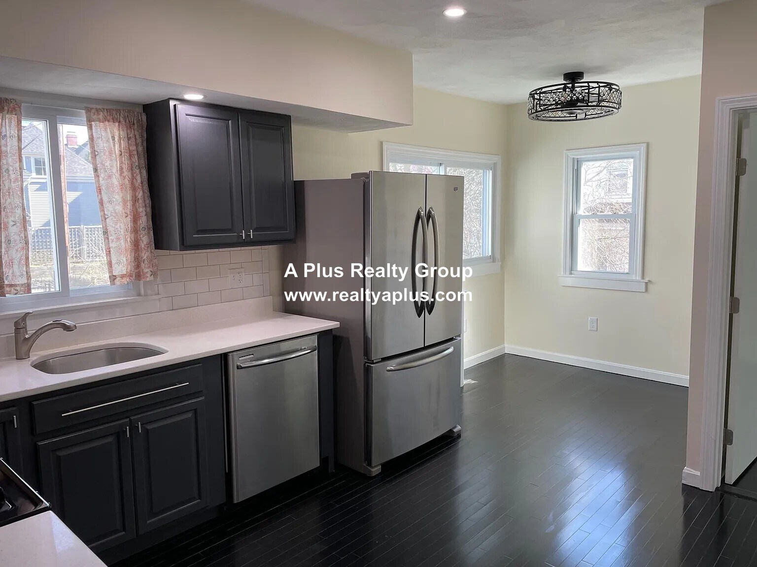 Building Photo - 840 South St