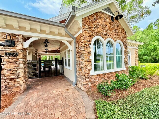 Building Photo - 1734 Forest Creek Dr