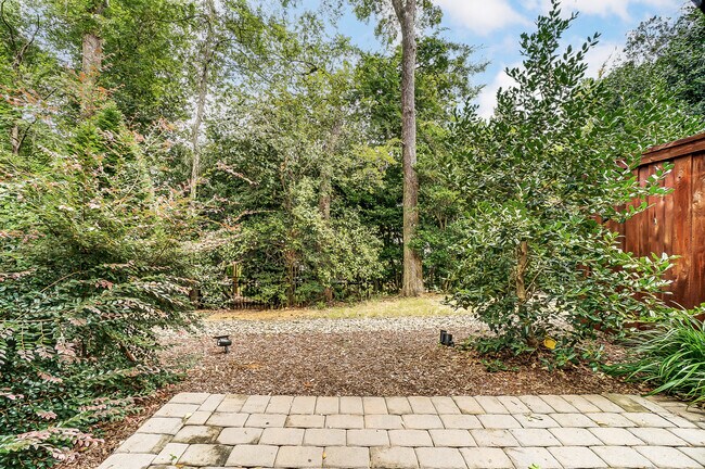 Building Photo - 5805 Barrowlands Ct