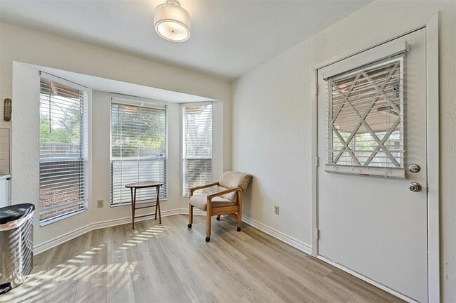 Building Photo - 3910 Tamil St