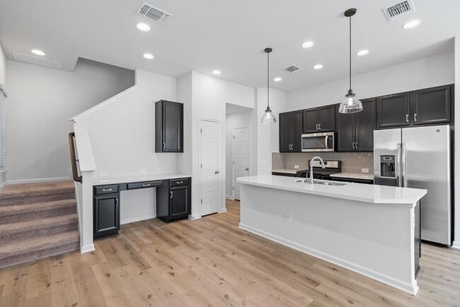 Building Photo - 13615 Terrett Trce