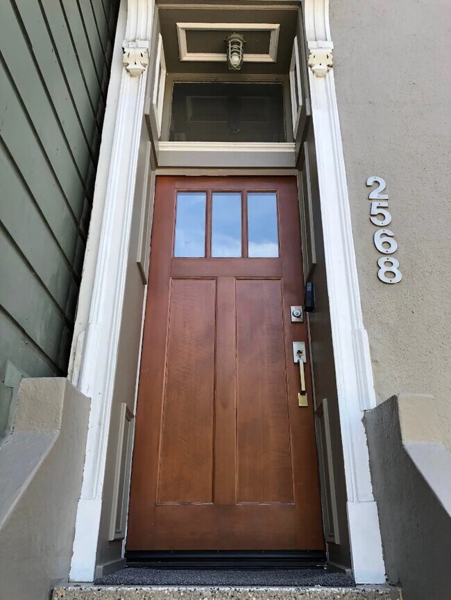 Front Door - 2568 Folsom St
