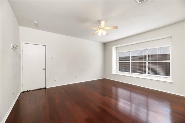 Building Photo - 9862 Red Cedar Dr