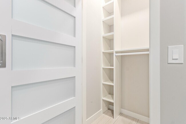 Building Photo - 2134 W Harmont Dr