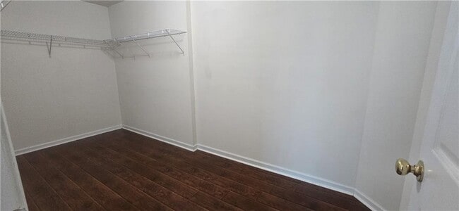 Building Photo - 3811 Roxfield Dr NE