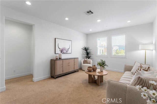 Building Photo - 105 Shear