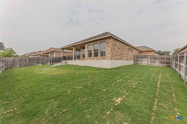 Building Photo - 3212 Trinity Dr