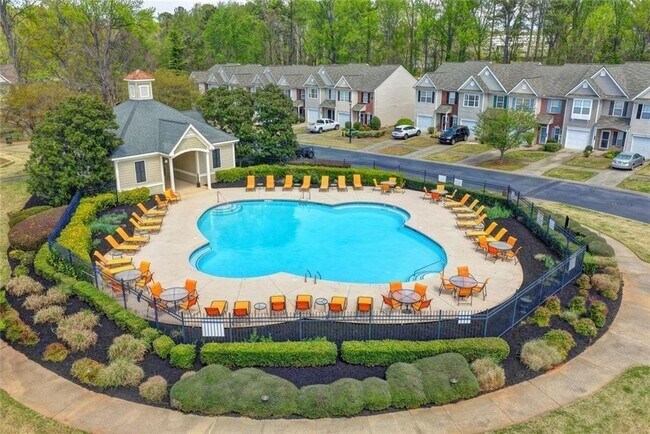 Building Photo - 310 Azalea Cir