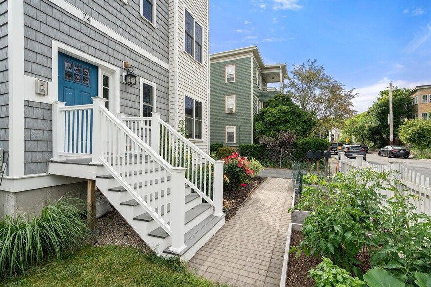 Building Photo - 74 Brookley Rd