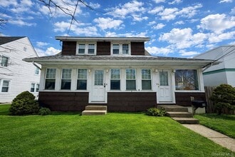 Building Photo - 99 Jerusalem Ave
