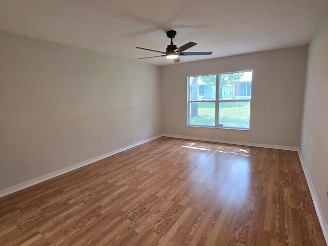 Building Photo - 116 Drake Way