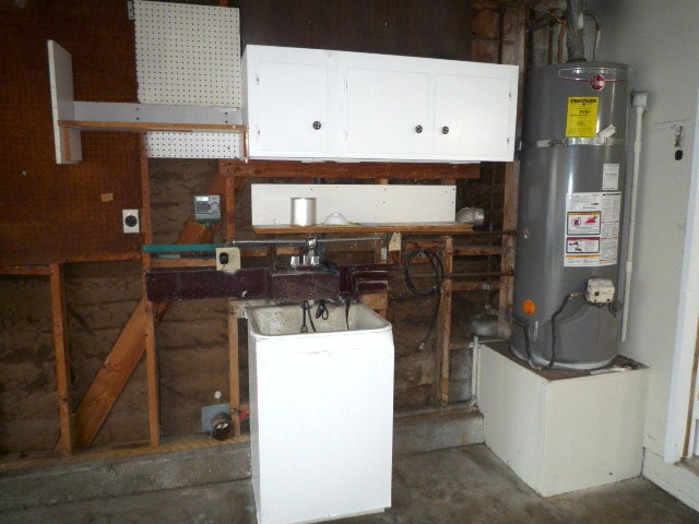 Building Photo - 5691 Lynnbrook Plz