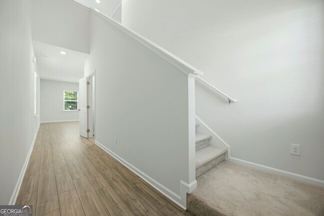Building Photo - 111 Horned Owl Ave