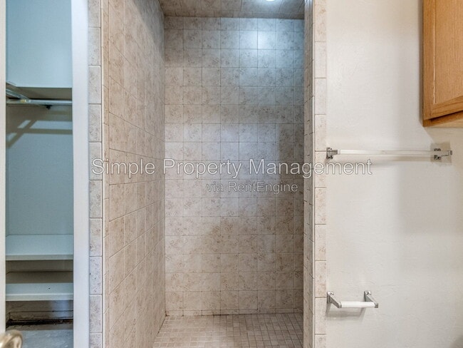 Building Photo - 14625 Gilbert St