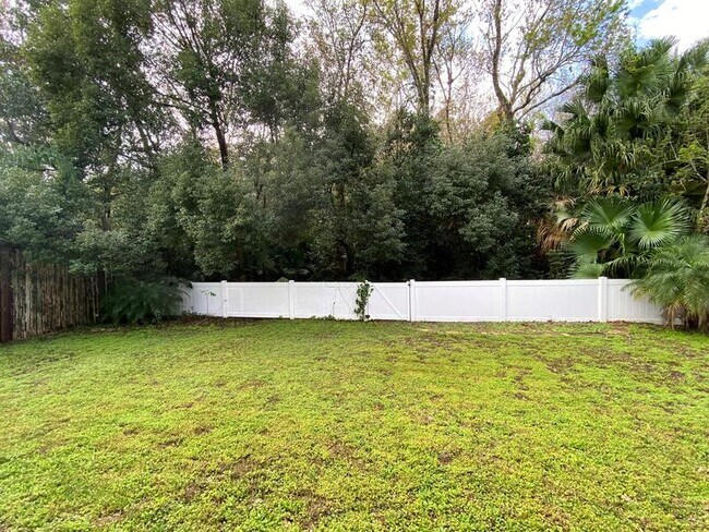 Building Photo - 488 Wild Fox Dr