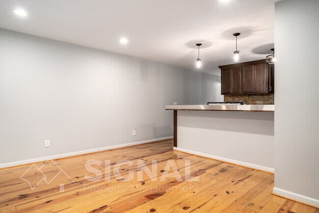 Building Photo - 4111 4th Ave S