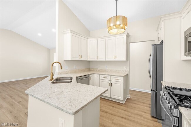 Building Photo - 1216 Waldo Way