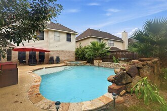 Building Photo - 2538 Acadiana Ln