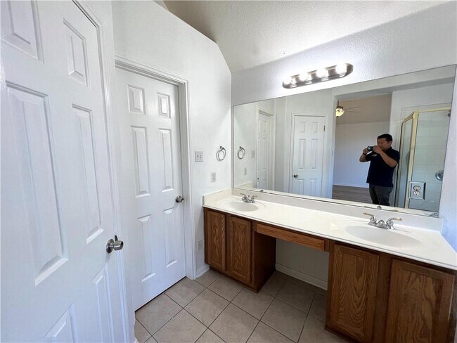 Building Photo - 3102 Dawn Mesa Ct