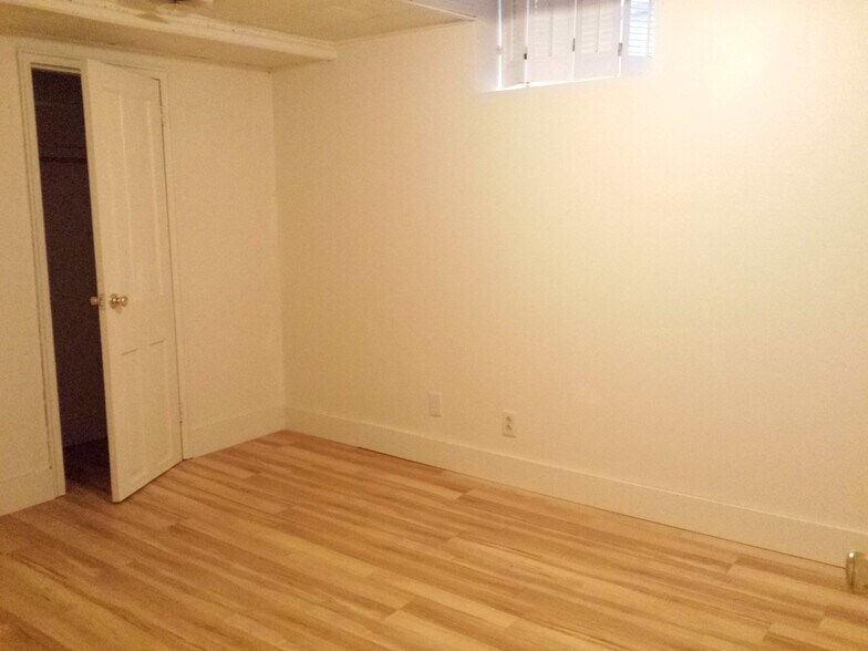 Building Photo - 19 Willard S St