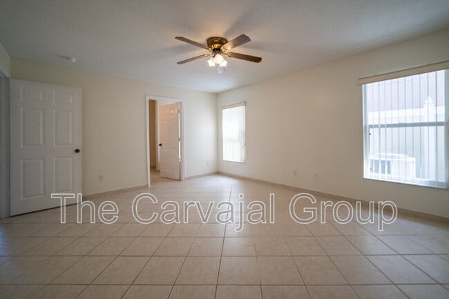 Building Photo - 1215 Kempton Chase Pkwy