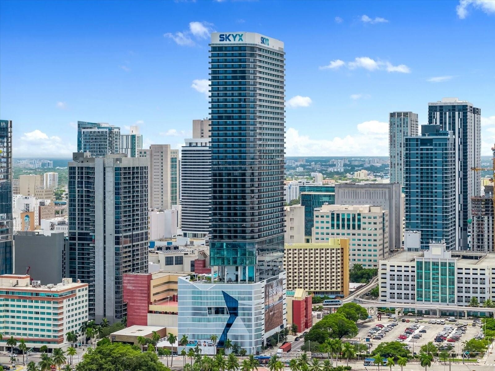 Building Photo - 398 NE 5th St