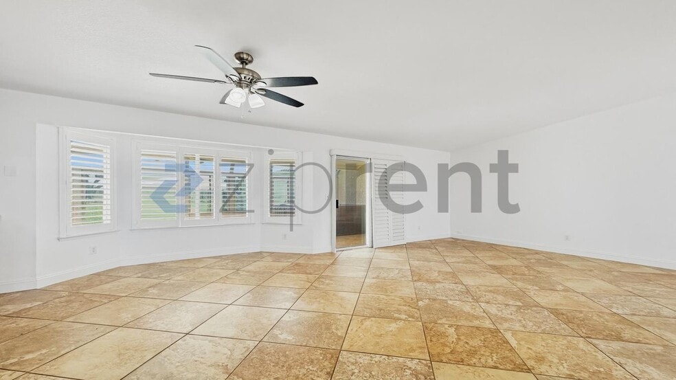 Building Photo - 8730 S East Ave